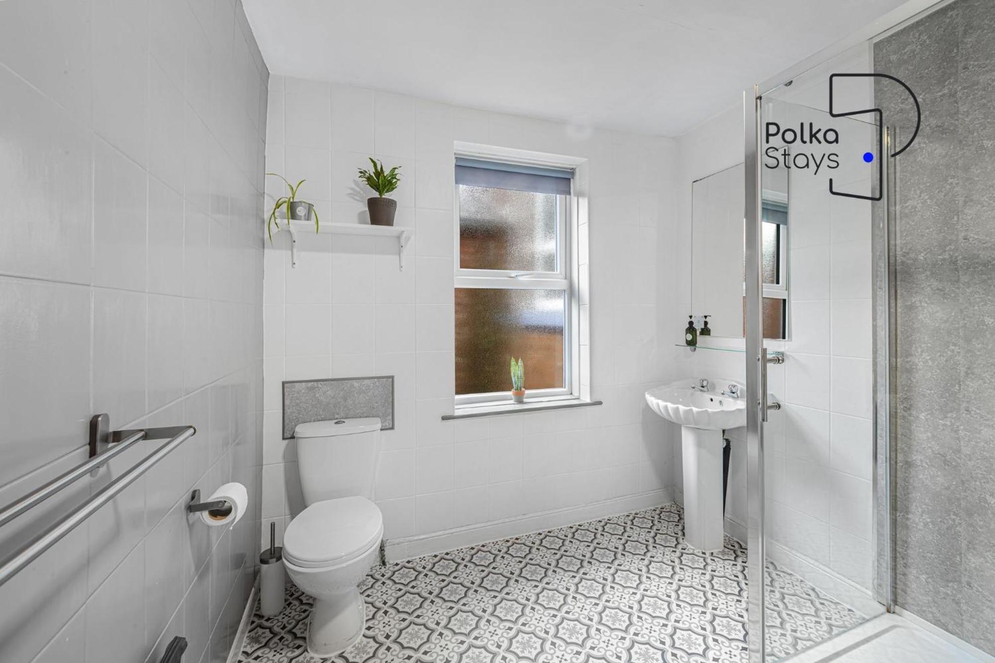 PolkaDot Winter Gardens - 2 x Large Modern Apartments, Central Blackpool Buitenkant foto